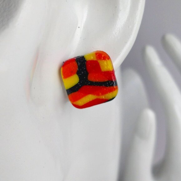 Handmade gloss pink polymer clay earrings. Boucles d'oreilles fait à la main - Picture 6 of 6